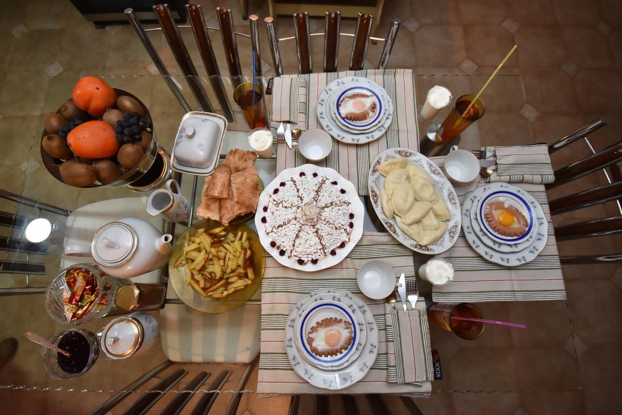 Shorena'S House Zugdidi ภายนอก รูปภาพ